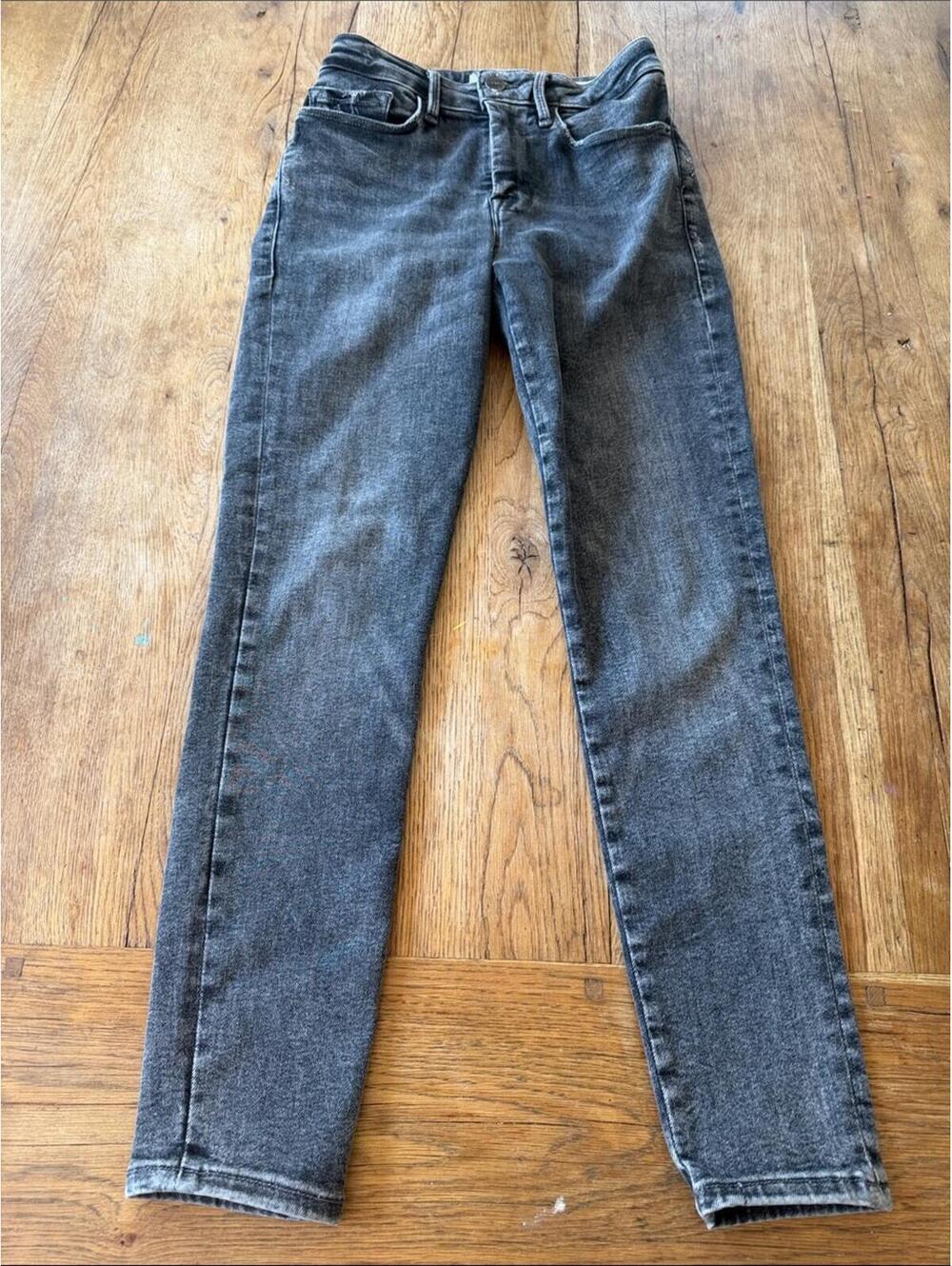 Frame le one skinny jeans size 1